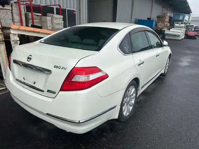 Nissan, Maxima Bonnet J32 06/09 09/14