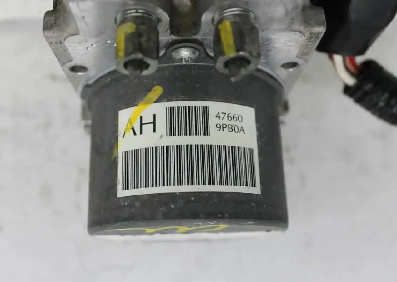 Nissan, Pathfinder Abs Pump/Modulator R52 Awd 06/13 04/21
