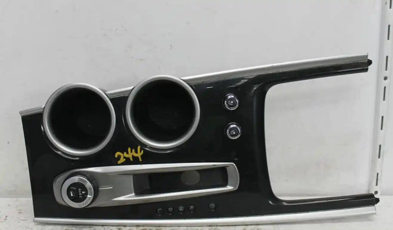 Nissan, Pathfinder Misc Switch/Relay 4Wd Switch (In Console) R52 06/13 04/21