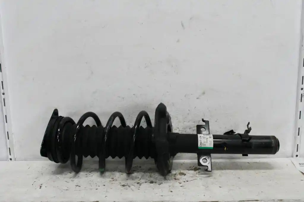 Nissan, Qashqai Right Front Strut J11 Petrol 12/13 07/21