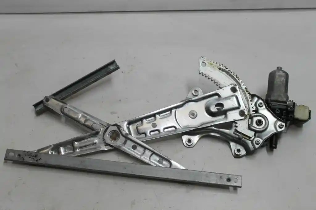 Nissan, Xtrail Right Rear Wnd Reg/Motor T32 02/14 07/22