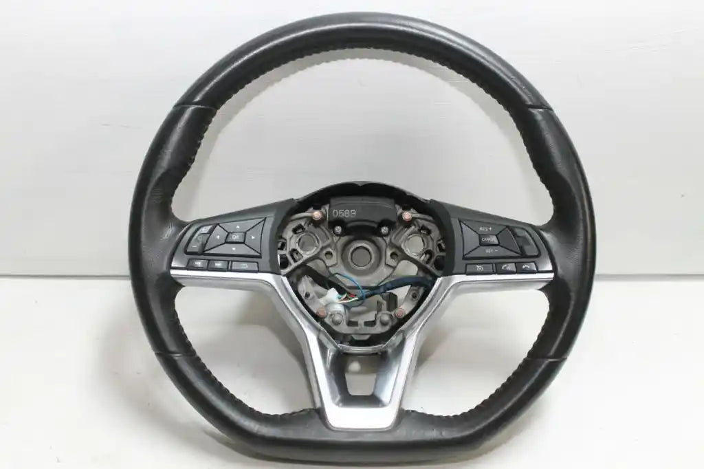 Nissan, Xtrail Steering Wheel Leather T32 02/17 07/22