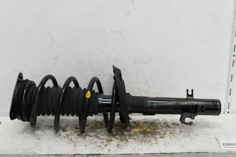 Nissan, Xtrail Left Front Strut T32 2.0/2.5 Petrol 02/14 07/22