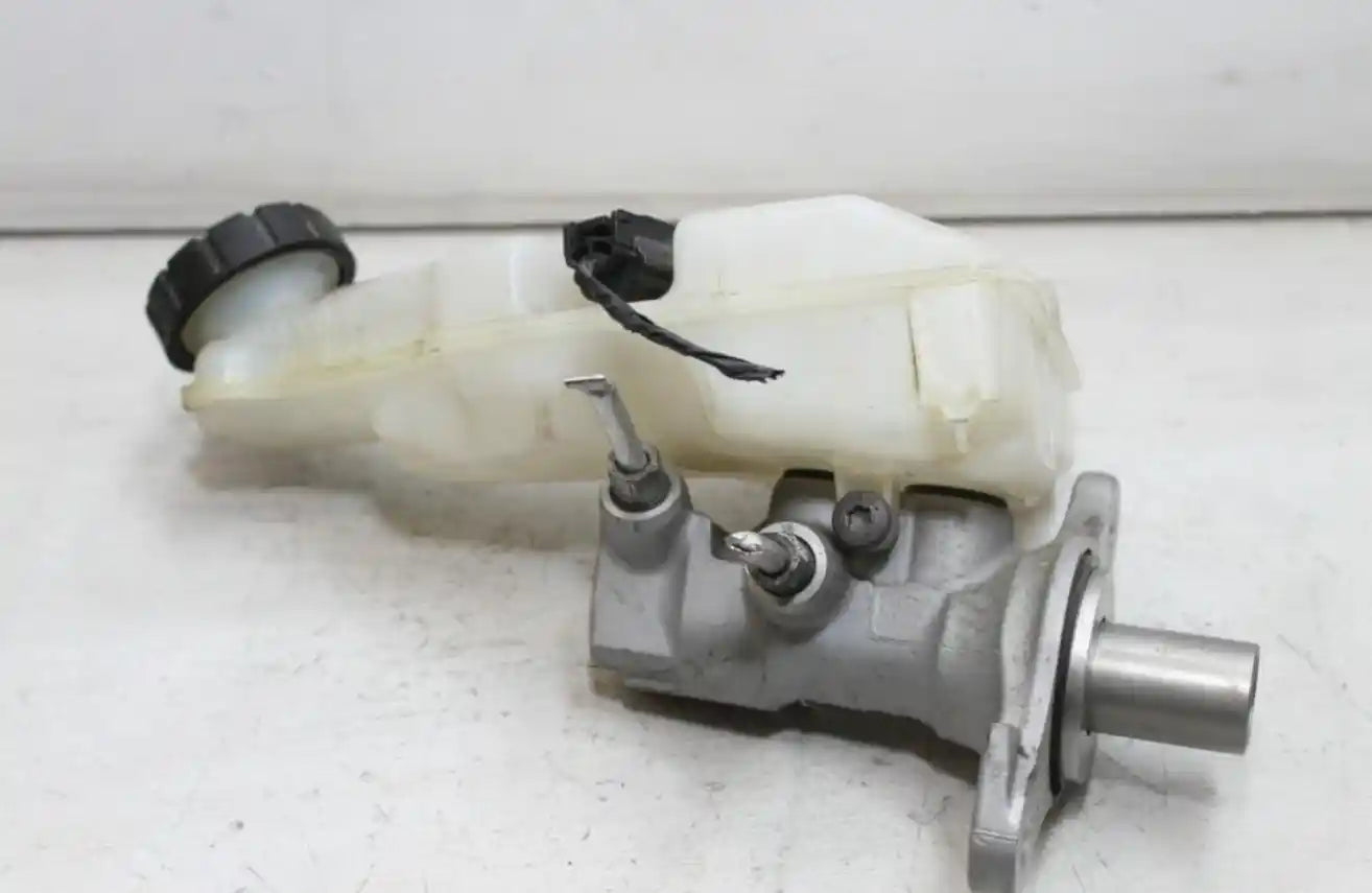 Renault, Captur Master Cylinder J87, 08/14-12/19 1991