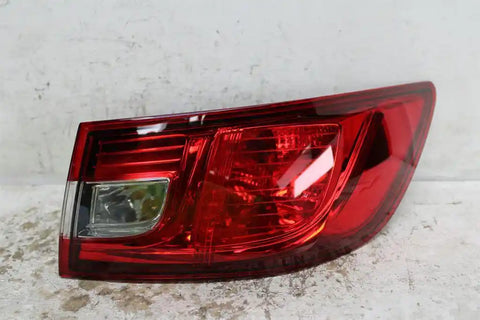Renault, Clio Right Taillight X98 In Body Non Led Type 09/13 10/19