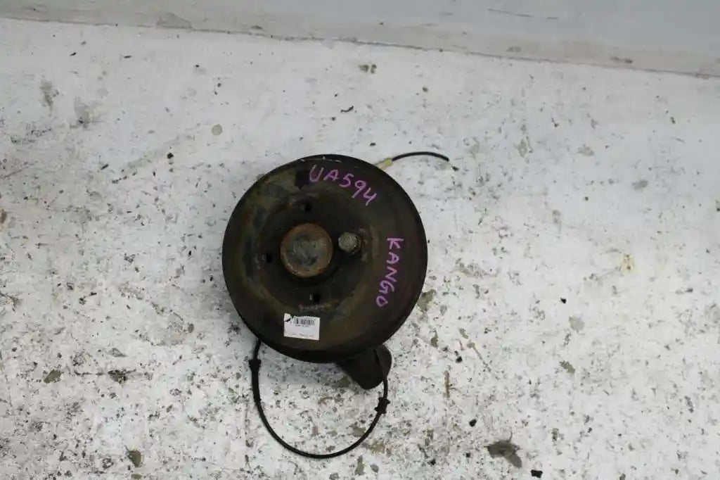 Renault, Kangoo Right Rear Hub Assembly X76, 08/04-09/10 J1001