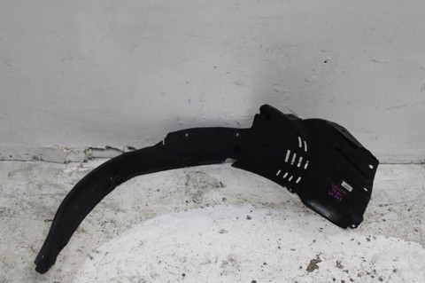 Mitsubishi, Delica, Left Guard Liner Spacegear 90-