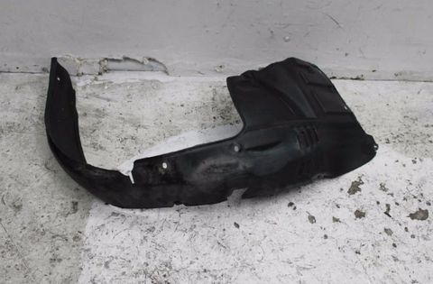 Mitsubishi, Delica, Right Guard Liner Spacegear 90-