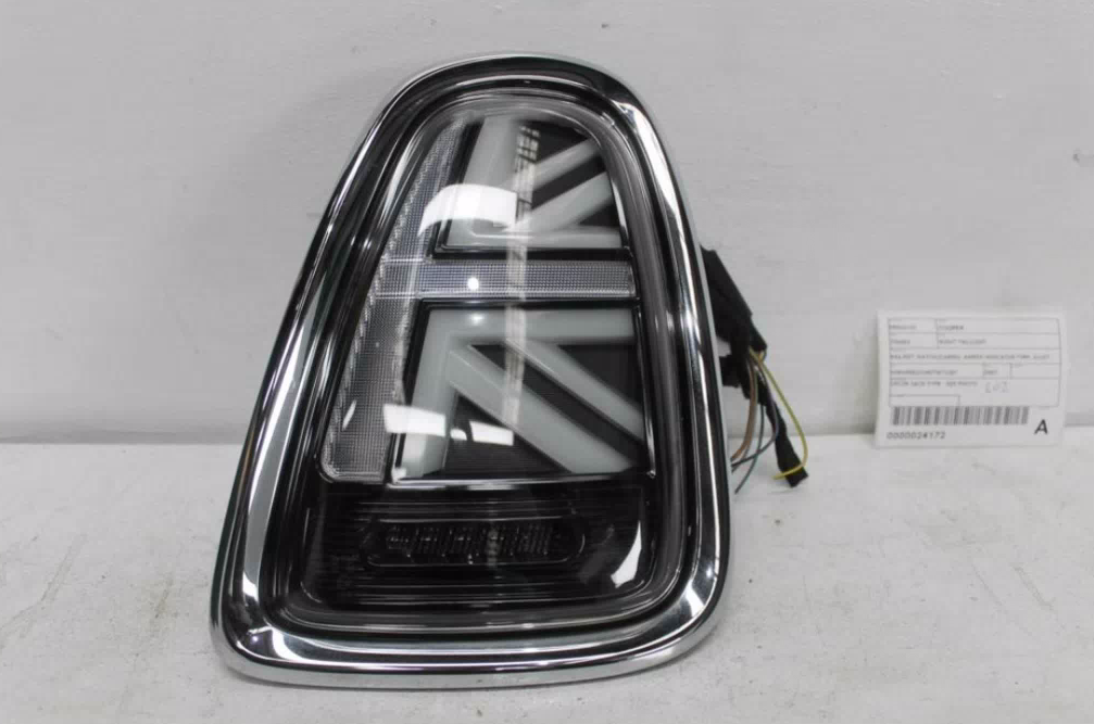 MINI, Cooper, Right Taillight R56/R57, Hatch/Cabrio, Amber Indicator Type, 02/07-09/10