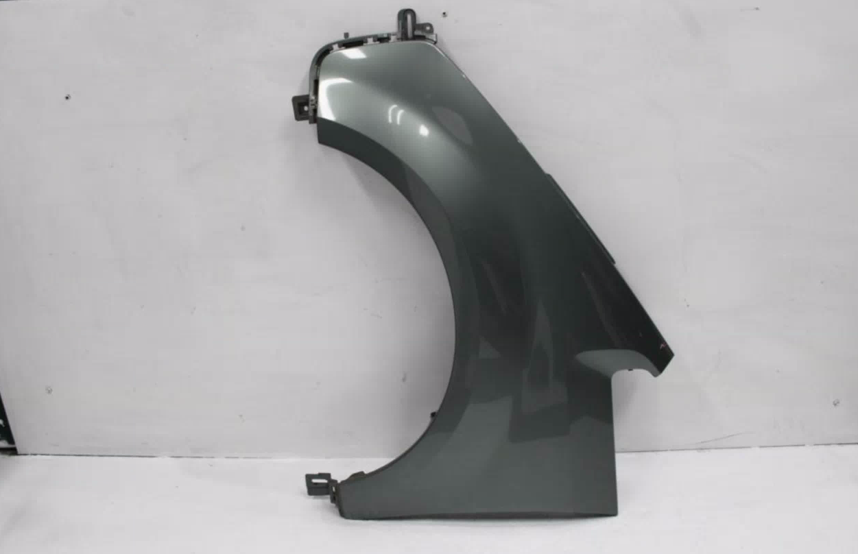 Mitsubishi, Delica Left Guard 5Th Gen 07- (Import)