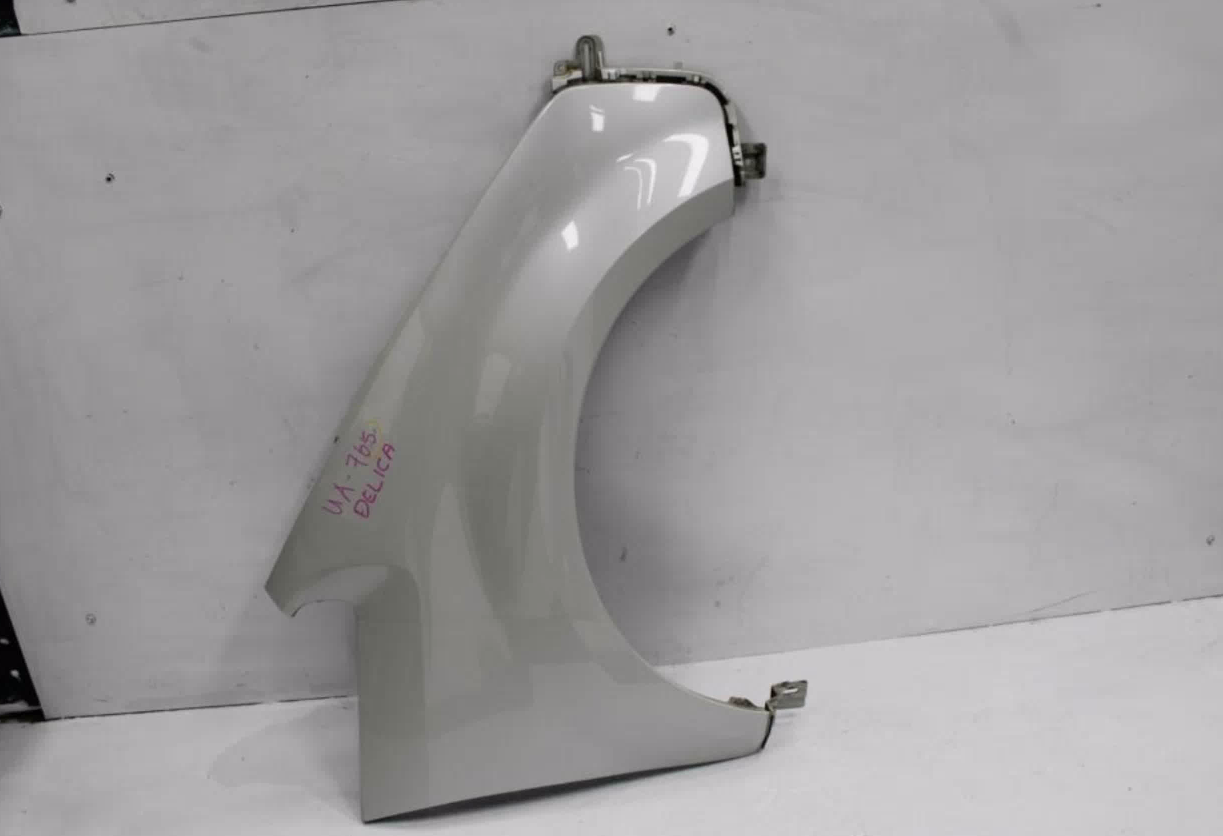 Mitsubishi, Delica Right Guard 5Th Gen 07- (Import)