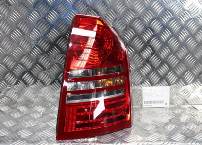 Chrysler, 300C Right Taillight In Body, Sedan, 11/05-02/08