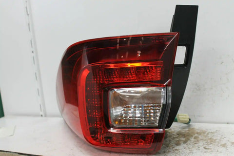 Subaru, Outback Right Taillight 6Th Gen In Body 08/14 12/20