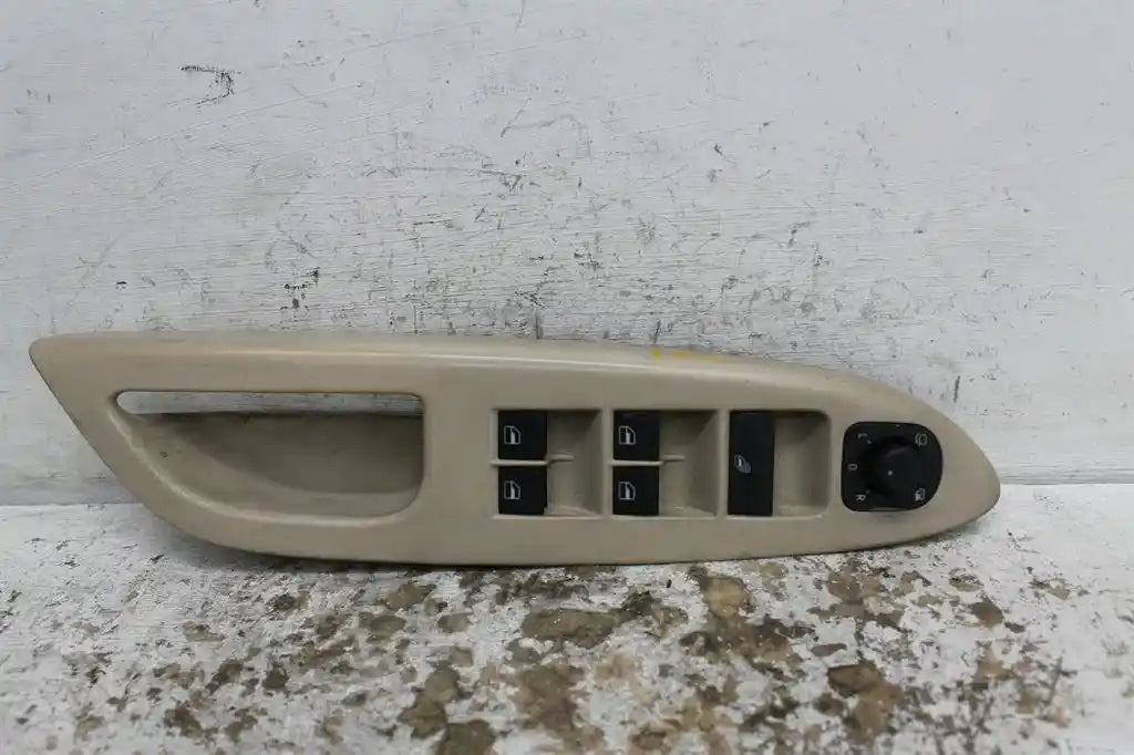 Volkswagen, Eos Power Window Switch Rh Front (Master Switch Assy) W/O Chrome On Switches Type 1F 02/07 04/11