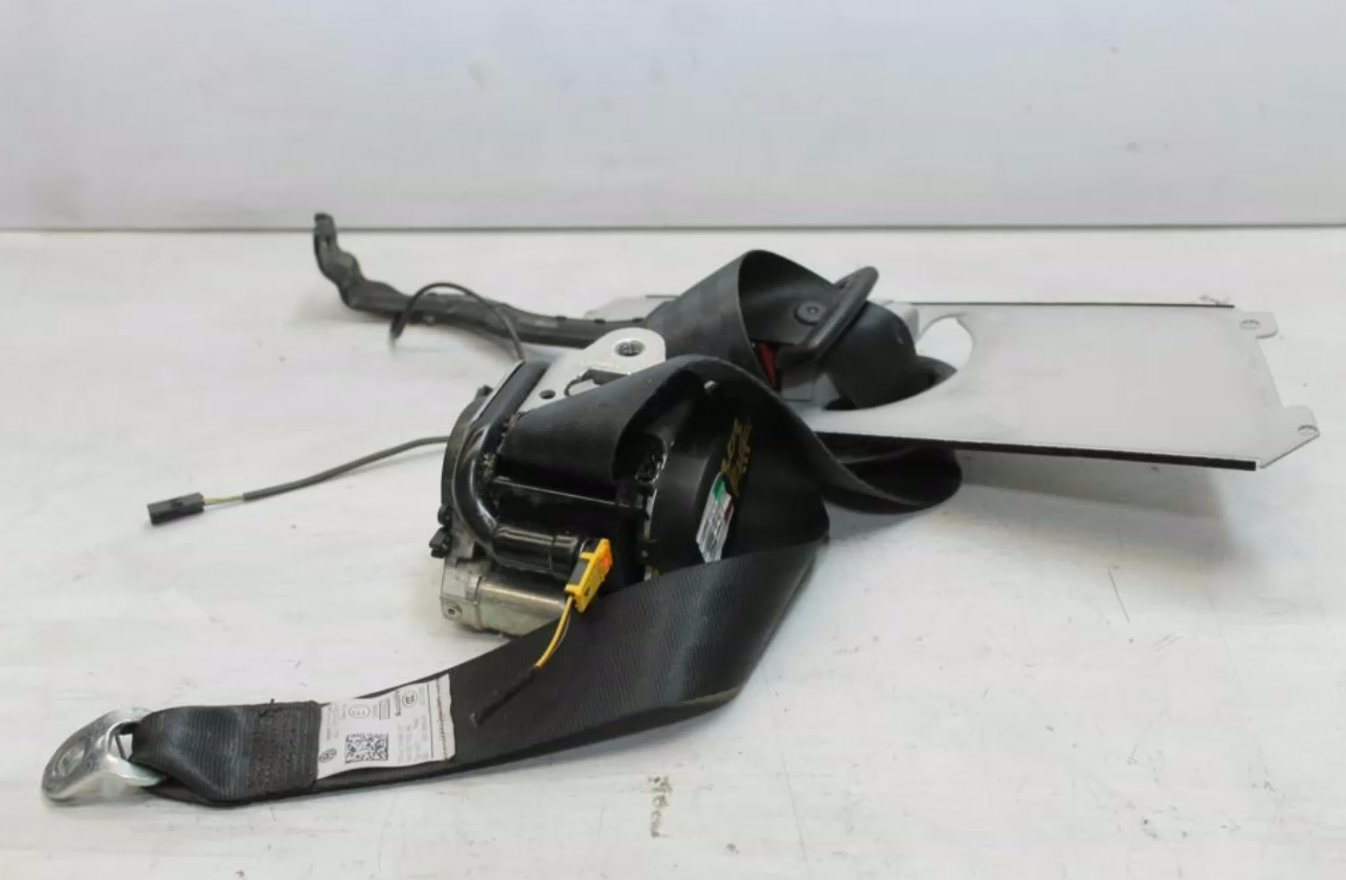 Volkswagen, Golf Seat Belt Rh Front, Assy (Belt And Stalk), Gen 6, 10/08-03/13 J21460A