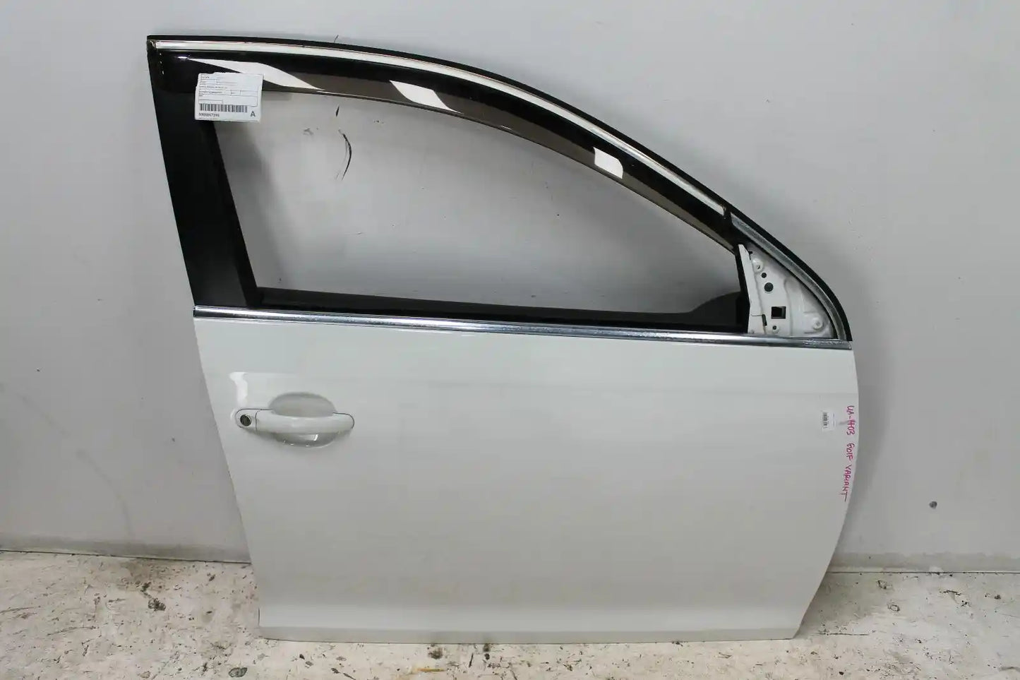 Volkswagen, Golf Right Front Door Gen 6 Wagon 09/09 01/13