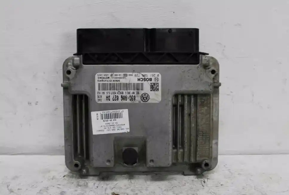 Volkswagen, Golf Ecu Ecu, 1.4, Petrol, Cavd Code, Ecu Only, Gen 6, 10/08-01/16 J98940A