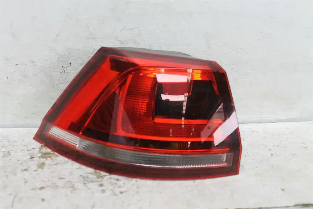 Volkswagen, Golf Left Taillight Gen 7 Wagon Alltrack Non Led Type 05/15 03/17