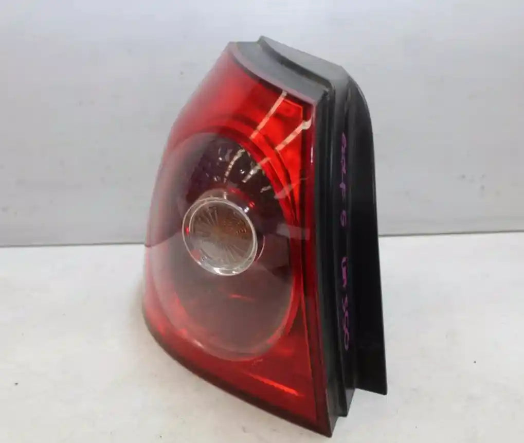 Volkswagen, Golf Left Taillight Gen 5, Hatch, Non Tinted Type, 06/04-02/09 J989