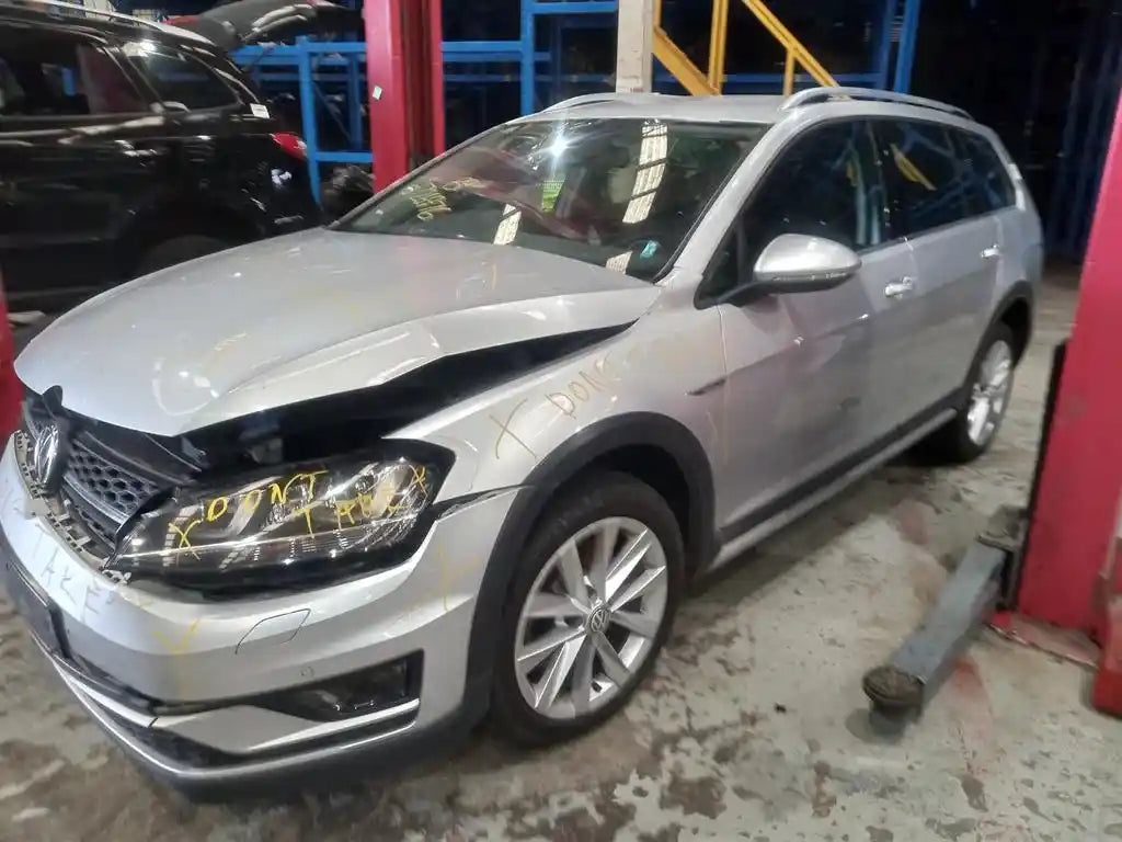 Volkswagen, Golf Right Driveshaft Front Auto T/M Petrol 1.8 Gen 7 05/15 08/20