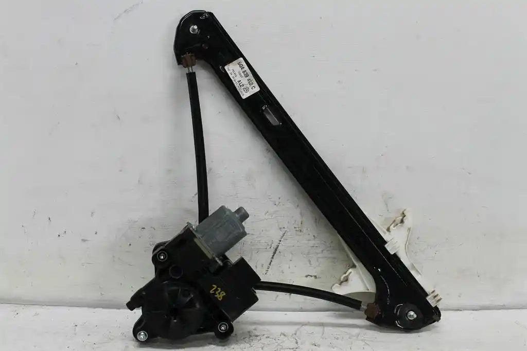 Volkswagen, Golf Right Rear Wnd Reg/Motor Gen 7 12/12 08/20
