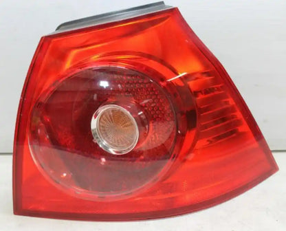 Volkswagen, Golf Right Taillight Gen 5, Hatch, Non Tinted Type, 06/04-02/09 J989