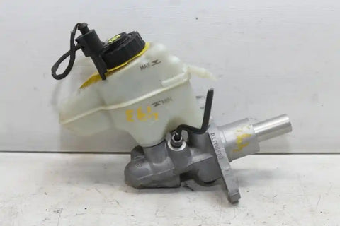 Volkswagen, Golf Master Cylinder Gen 6, 10/08-01/16 J65447