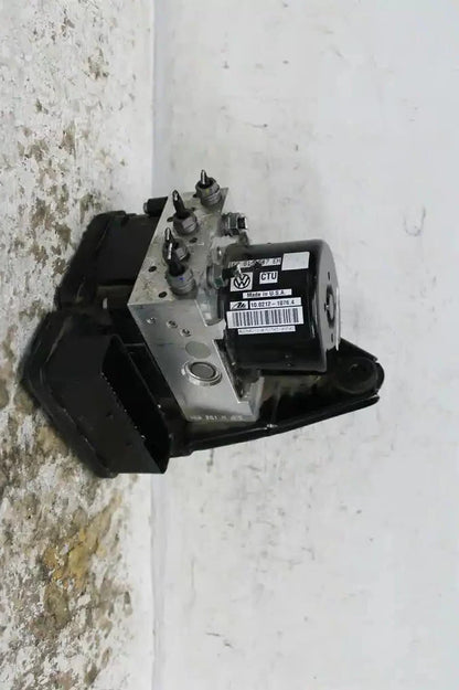 Volkswagen, Jetta Abs Pump/Modulator 1B P/N 1K0614517Eh 02/11 12/17