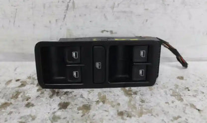 Volkswagen, Polo Power Window Switch Rh Front (Master Switch) 6R 05/14 09/17