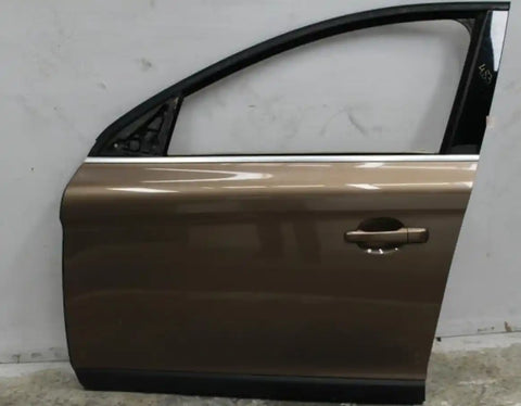 Volvo, XC60 Left Front Door Dz, 02/09-04/17 J99151