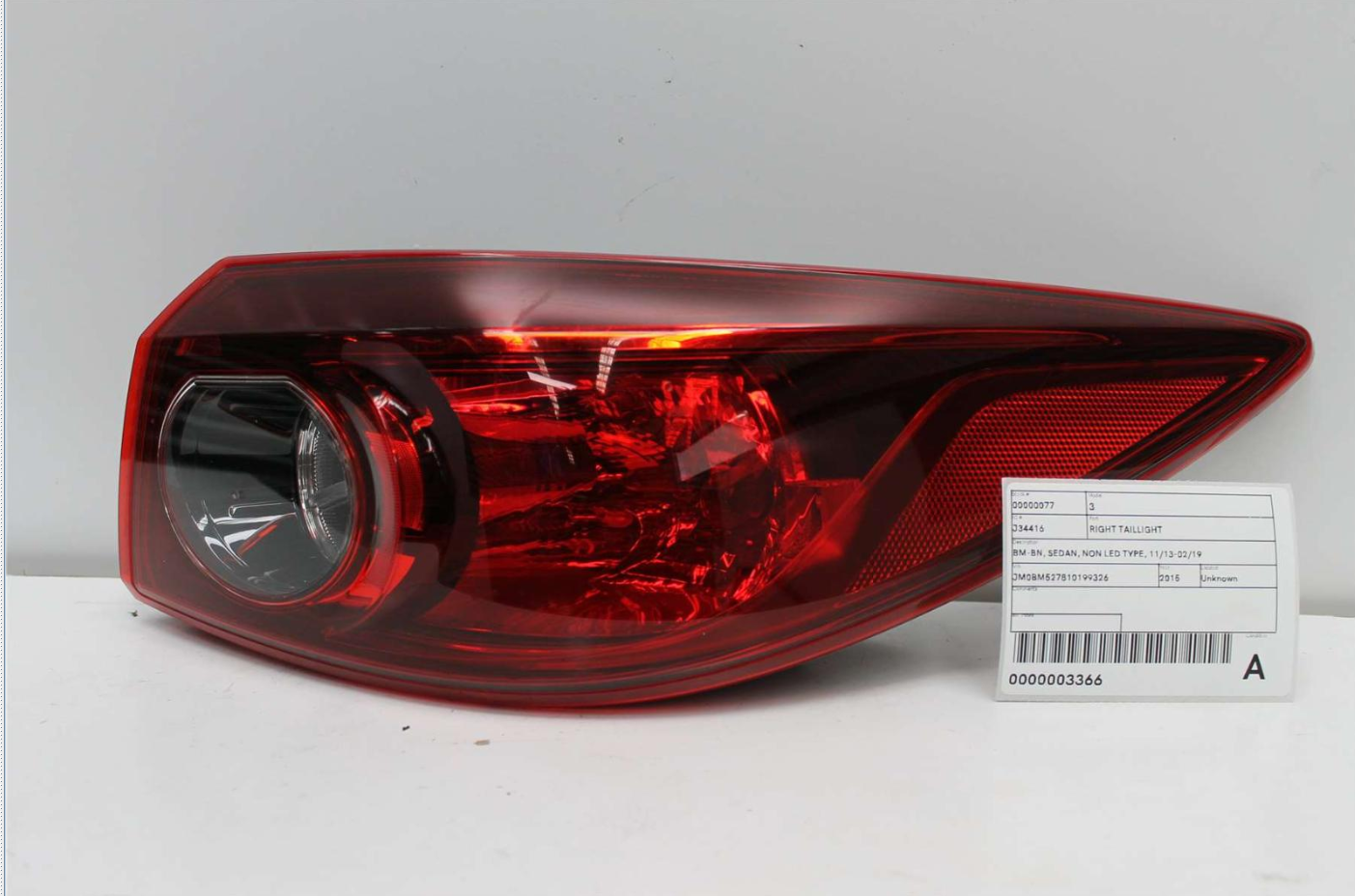 Mazda, 3 Right Taillight Bm Bn Sedan Non Led Type 11/13 02/19