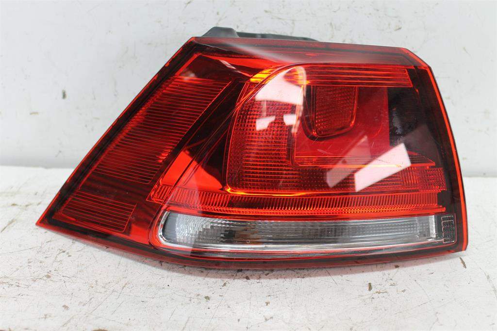 Volkswagen, Golf Left Taillight Gen 7 Hatch Standard Trendline/Comfortline Non Led Type Non Tinted Type 12/12 03/17
