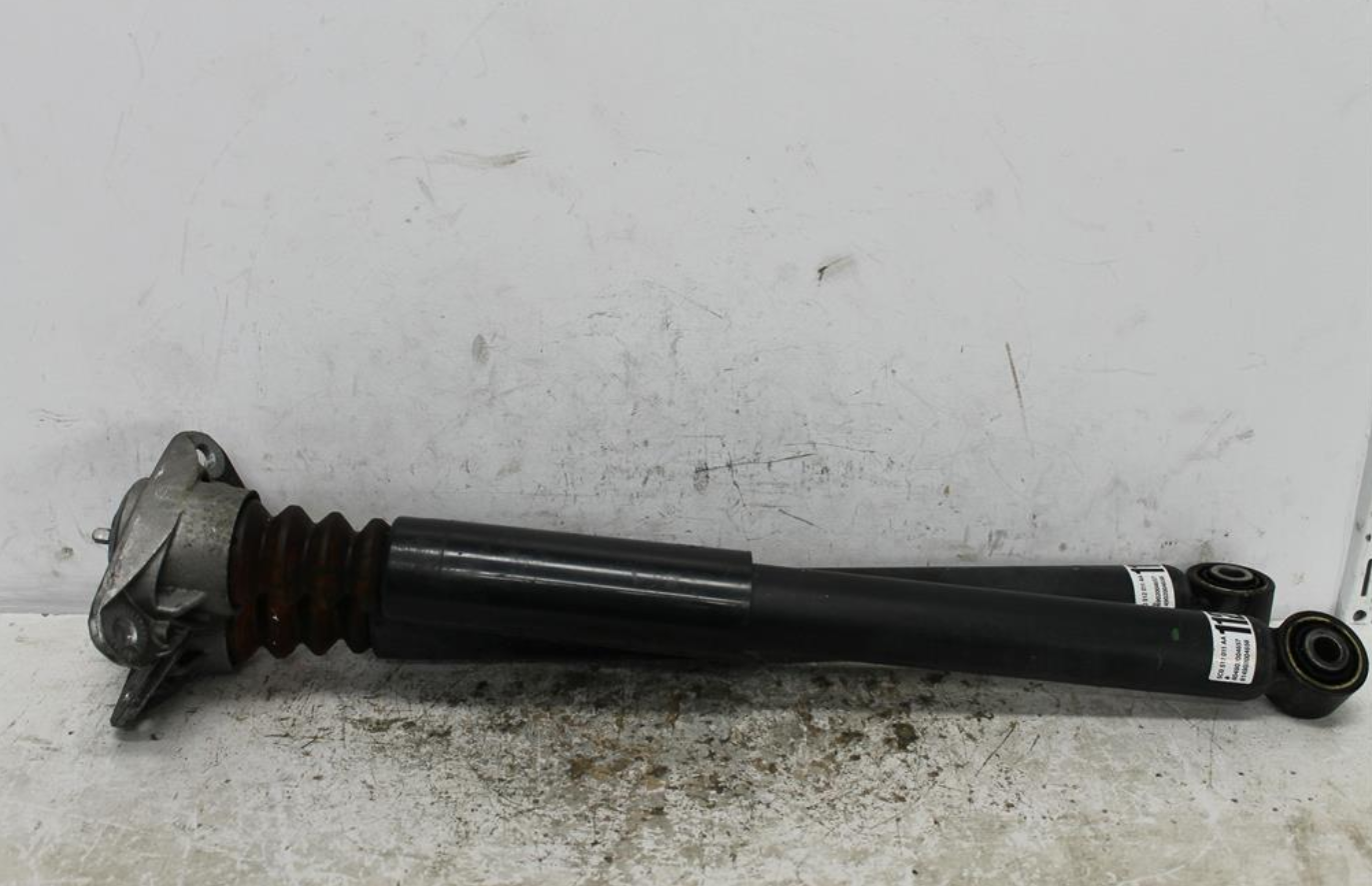 Volkswagen, Jetta Shock Absorber Rear 1B 02/11 10/14