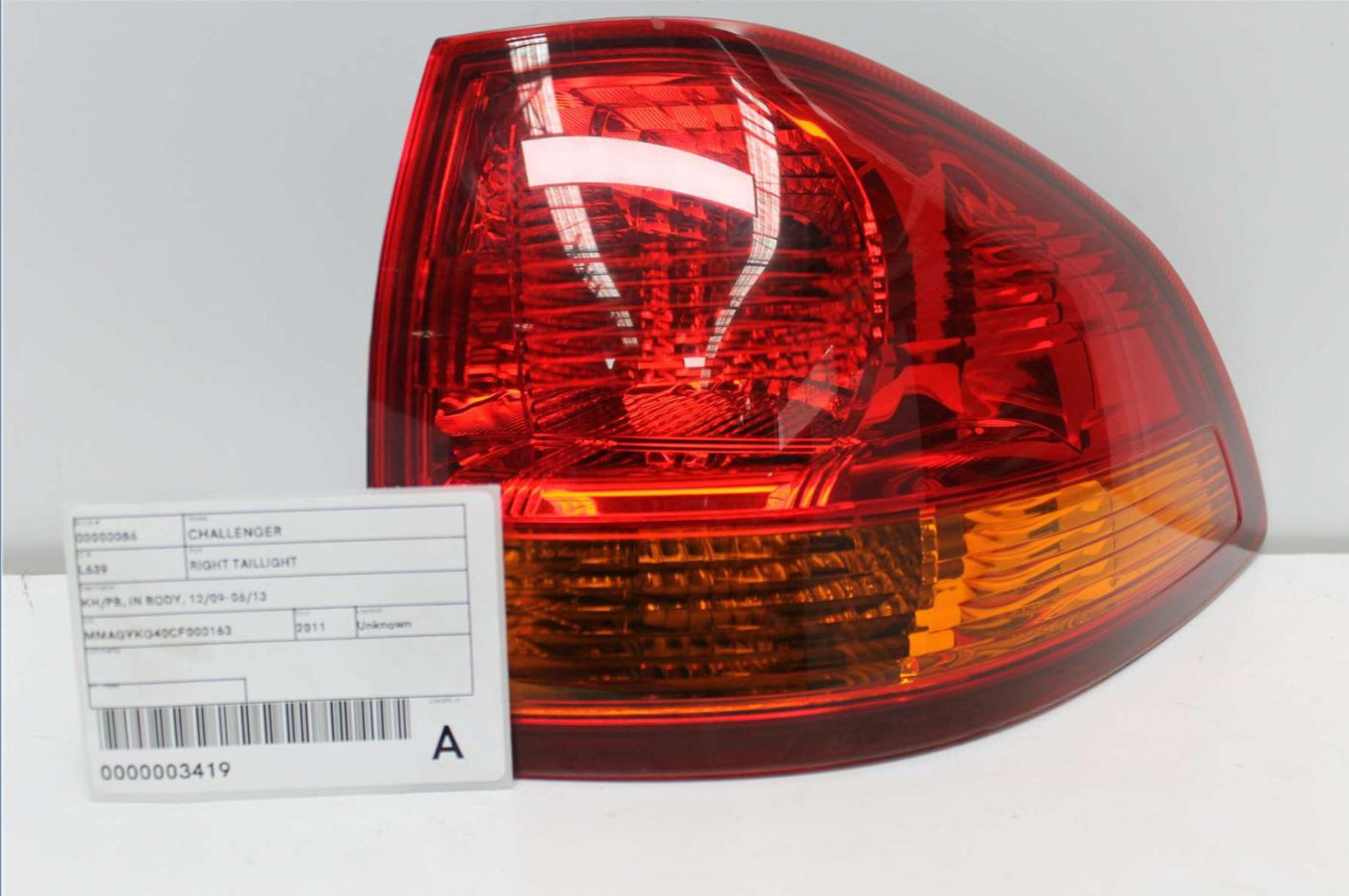 Mitsubishi, Challenger Right Taillight Kh/Pb In Body 12/09 06/13