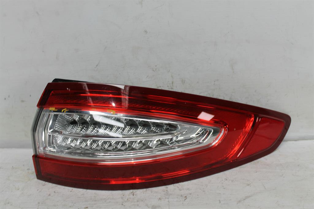 Ford, Mondeo Right Taillight Md Hatch 09/14 03/18