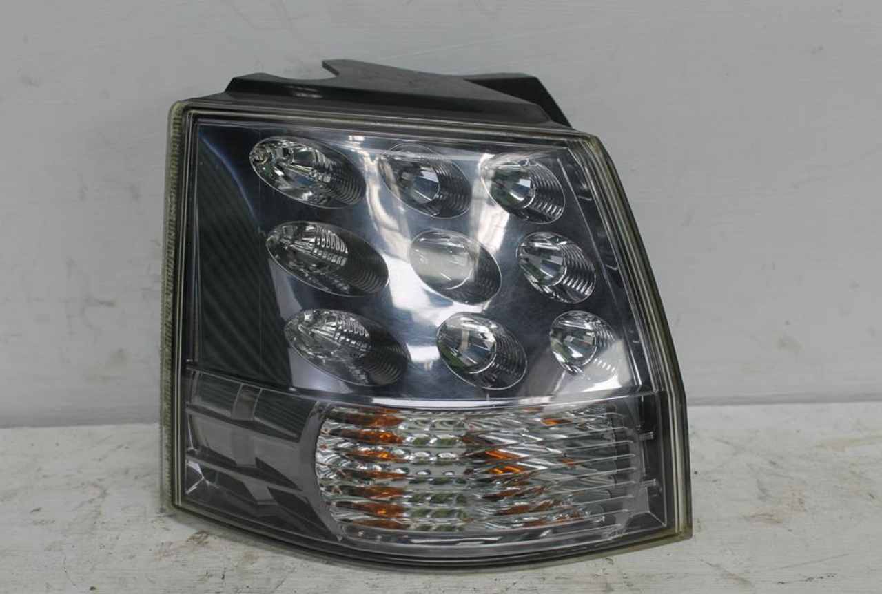 Mitsubishi, Outlander Left Taillight Zg Zh In Body 11/06 10/12