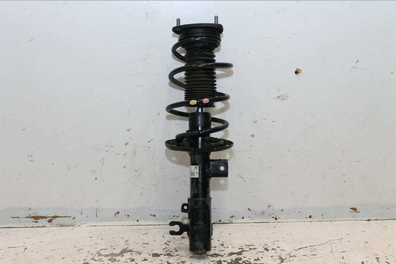 Mazda, 3 Right Front Strut Bn 05/16 02/19