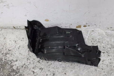 Mitsubishi, Triton Left Guard Liner Ml Mn Front Section 07/06 04/15