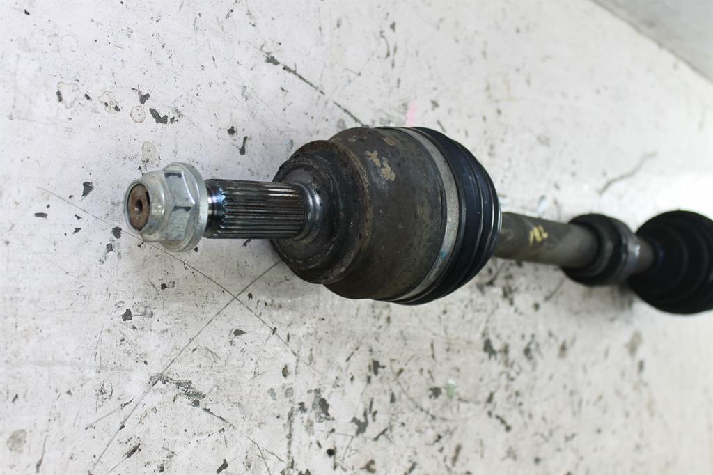 Mitsubishi, Outlander Left Driveshaft Front Diesel 2.2 Zj Zl 10/12 07/21