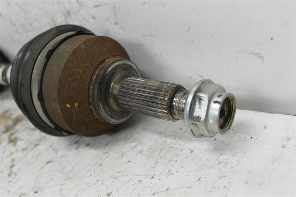 Ford, Ecosport Left Driveshaft Front Petrol 1.5 Auto T/M Bk 11/13 09/17