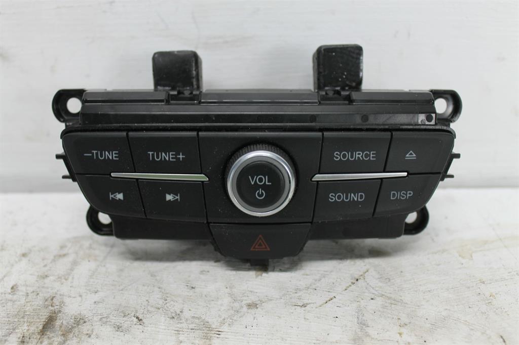 Ford, Escape Stereo/Head Unit Stereo Centre Control Panel Zg 09/16 05/20