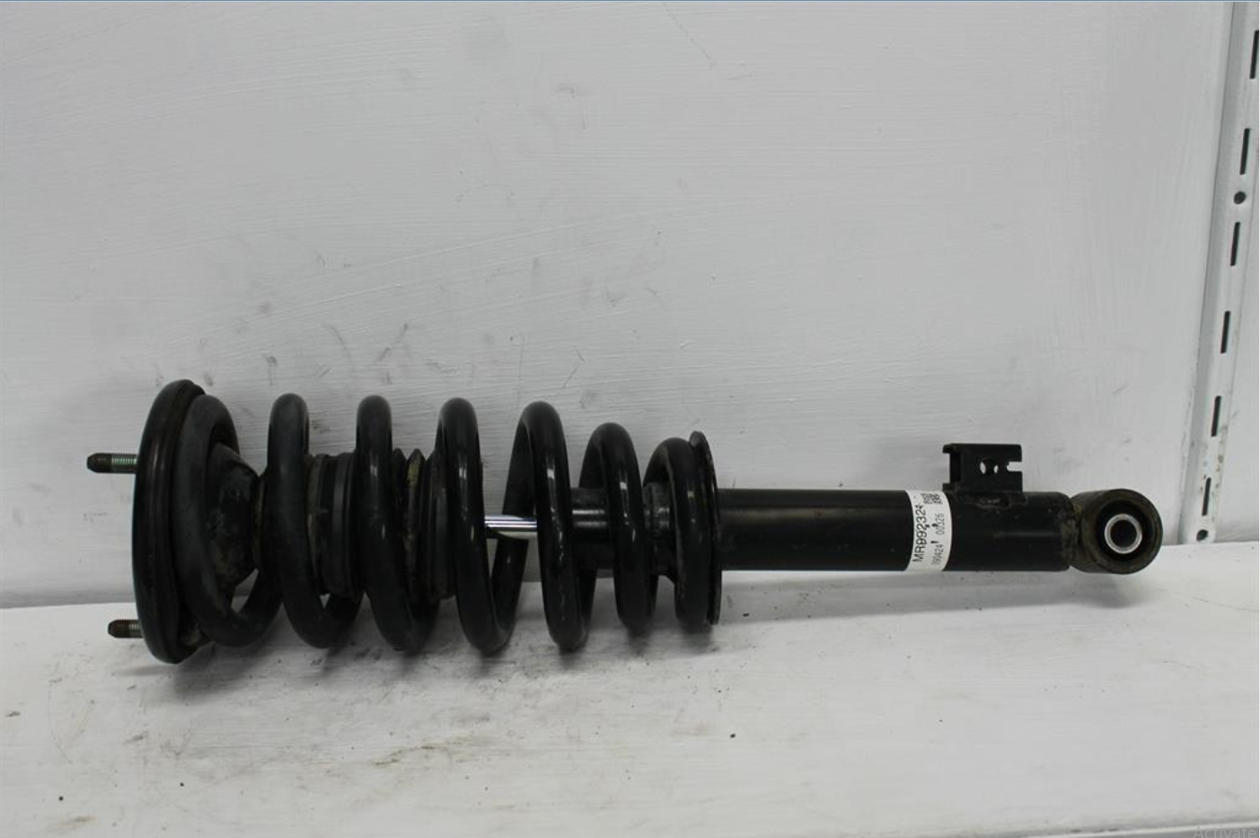 Mitsubishi, Triton Right Front Strut Mn 4Wd 08/09 04/15