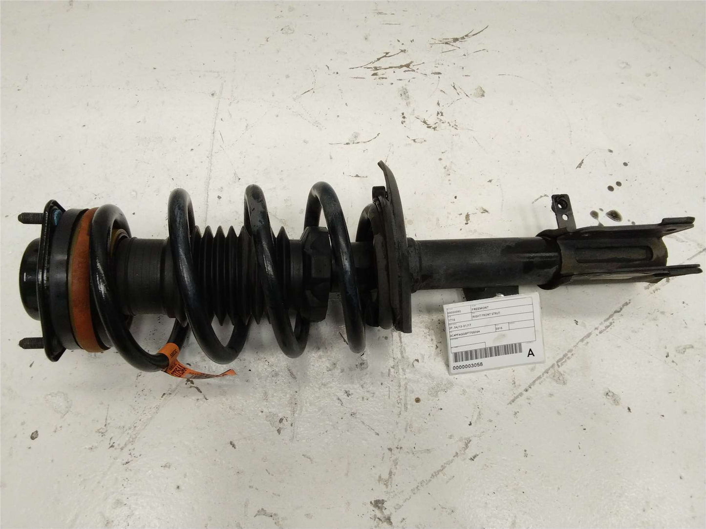 Fiat, Freemont Right Front Strut Jf 04/13 01/17