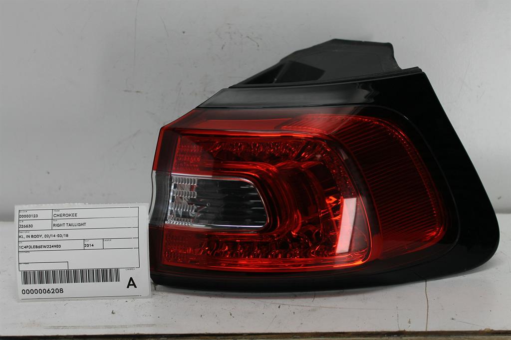 Jeep, Cherokee Right Taillight Kl In Body 02/14 03/18