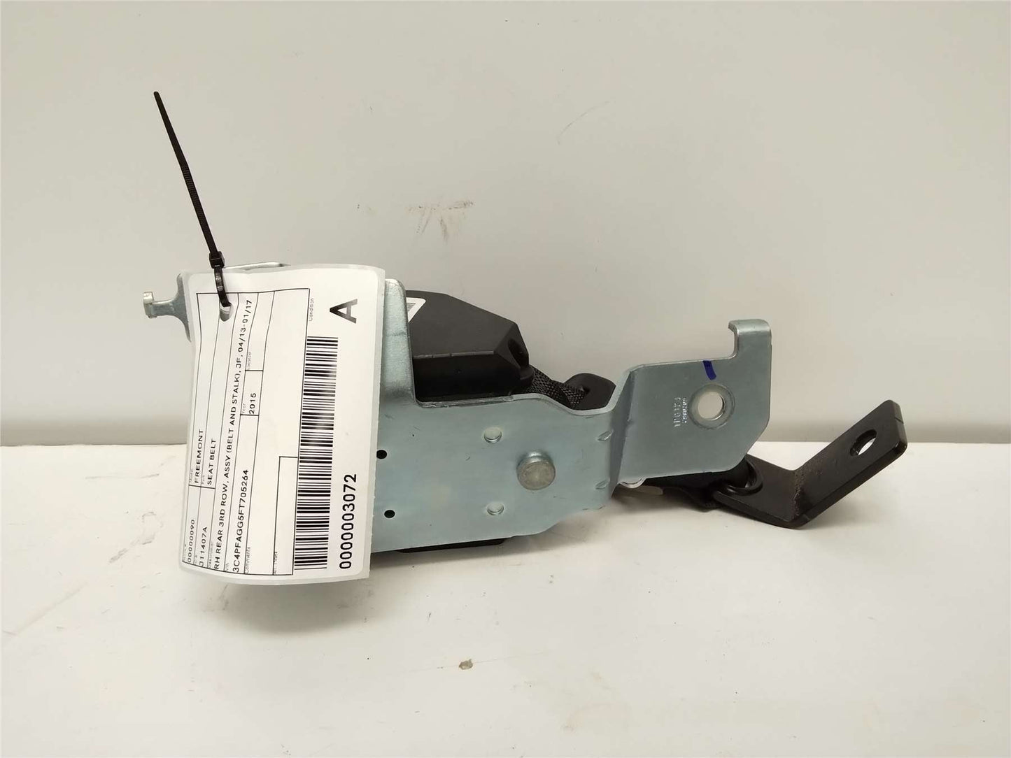 Fiat, Freemont Seat Belt Rh Rear 3Rd Row Assy (Belt And Stalk) Jf 04/13 01/17